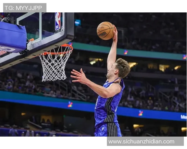 浓墨重彩！赫夫半场7中6砍下18分，正负值高达+20